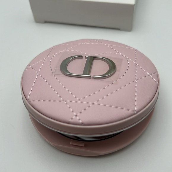Dior Beauty Double Mirror Silver Logo Pink Quilted Hearth Shape ❤️ NIB Limited - Picture 10 of 14